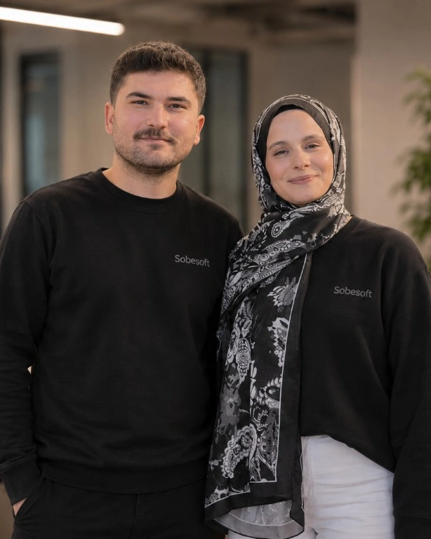 Hasan & Yasemin K. — Yazılım & Sosyal Medya